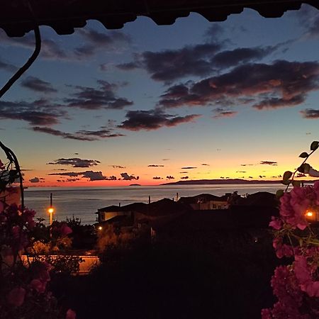 Iliolithos Rooms Kardamyli Exterior foto