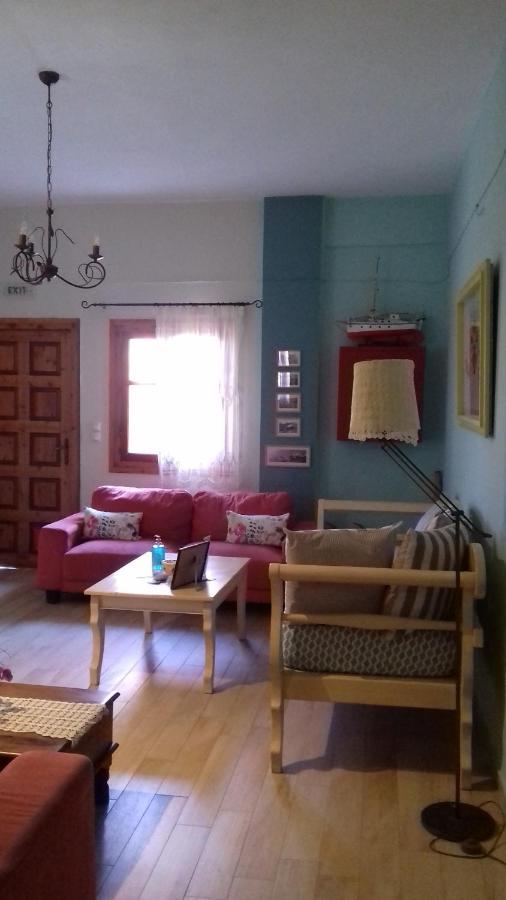 Iliolithos Rooms Kardamyli Exterior foto