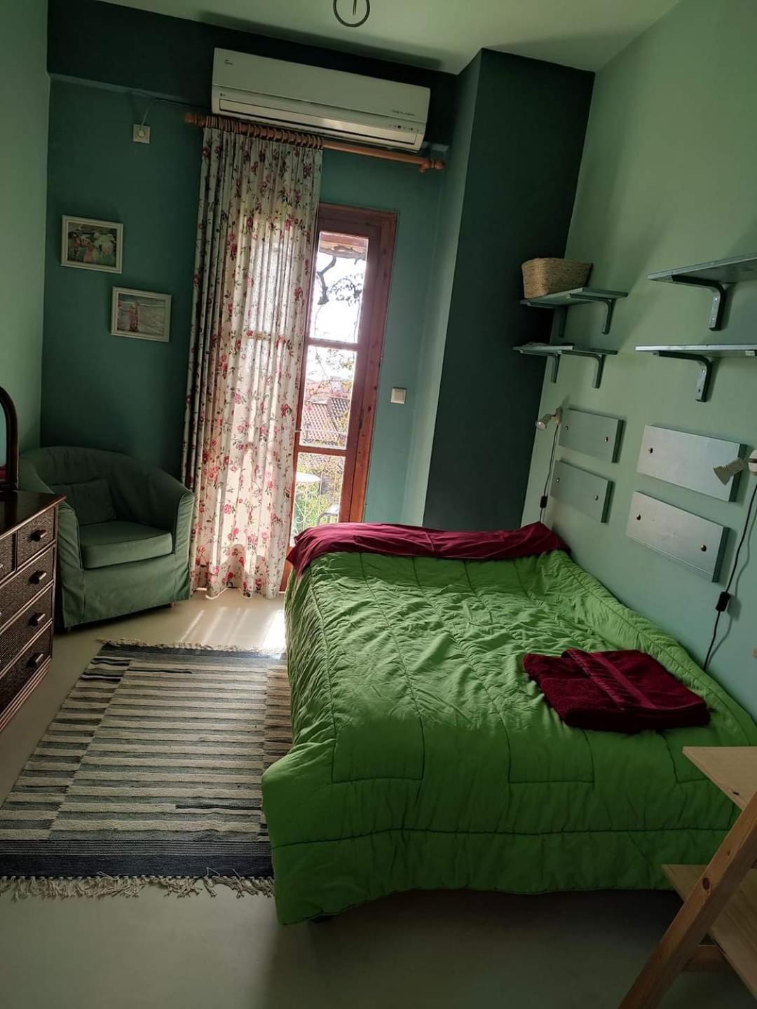 Iliolithos Rooms Kardamyli Exterior foto