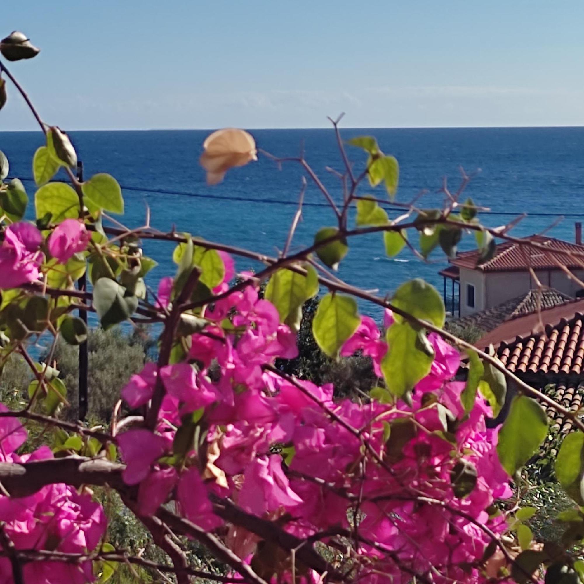 Iliolithos Rooms Kardamyli Exterior foto